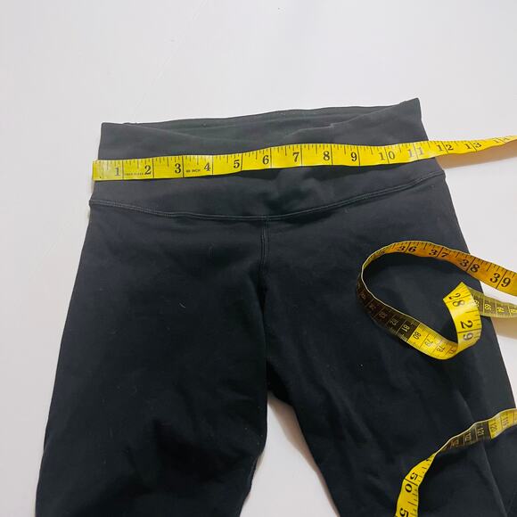 Lululemon Black Cropped Mesh Detail Leggings Size Small - Picture 5 of 8